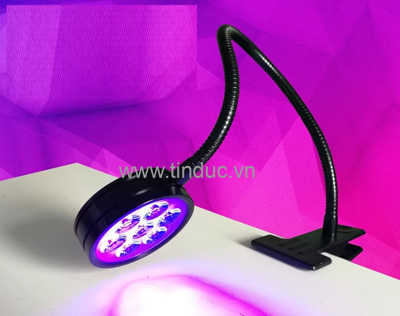 Đèn UV gắn bàn dùng cho công nghiệp Terino H588-UV(395nm, 7W, sấy keo UV, gắn linh kiện, chiếu kiểm tra vật liệu) - Hàng chính hãng